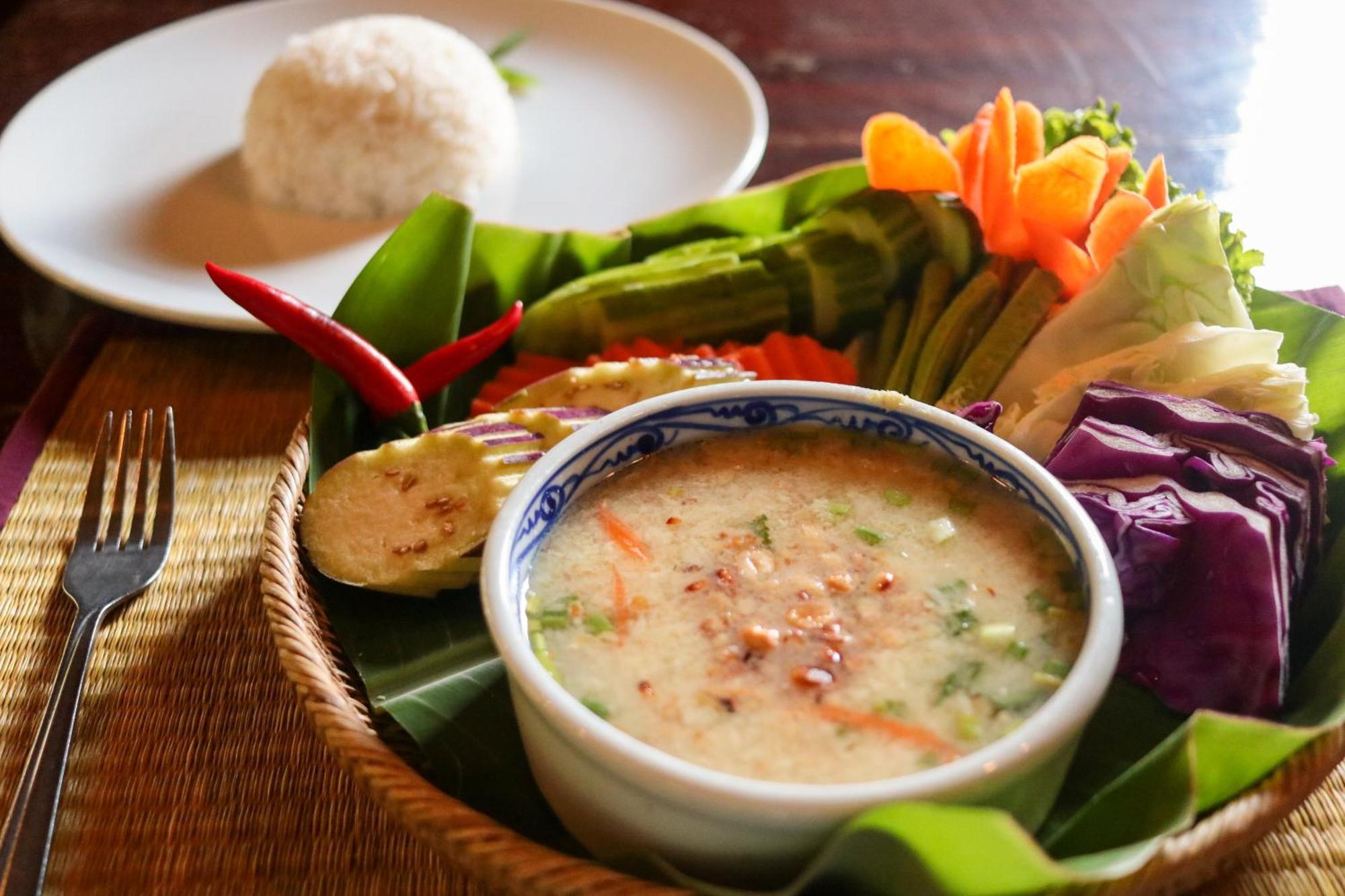 Sambor Village Hotel Kâmpóng Thum Bagian luar foto